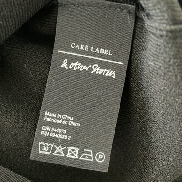 New with tags & OTHER STORIES Long Sleeve Cut Out Knit Top - Picture 6 of 6